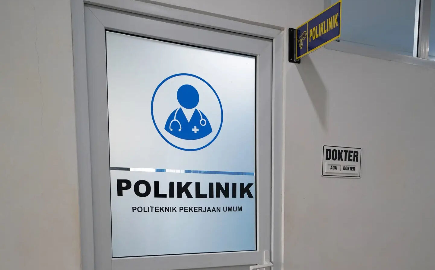 15 Temmuz’da sağlık ocakları açık mı? Resmi tatilde sağlık ocağı, hastane, aile hekimleri ve polikliniklerin çalışma durumu sorgulanıyor - 4. Resim