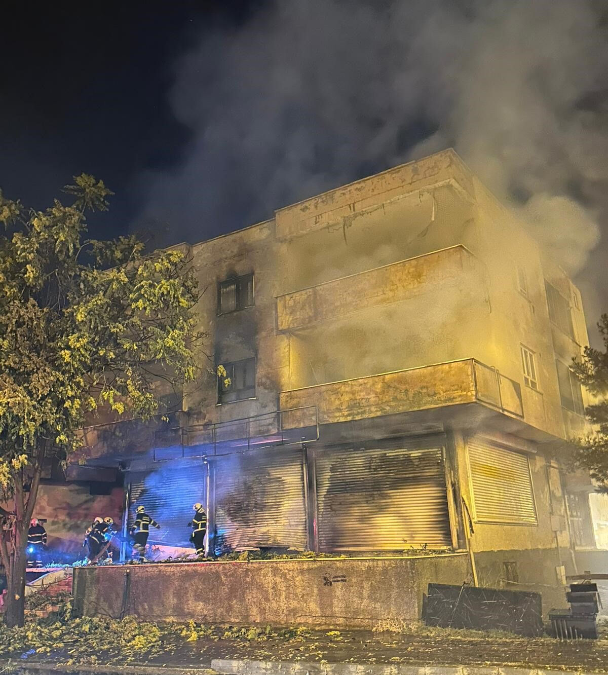 Batman'da panik anları! Patlamalar peş peşe geldi, ekipler kontrol altına aldı - 3. Resim