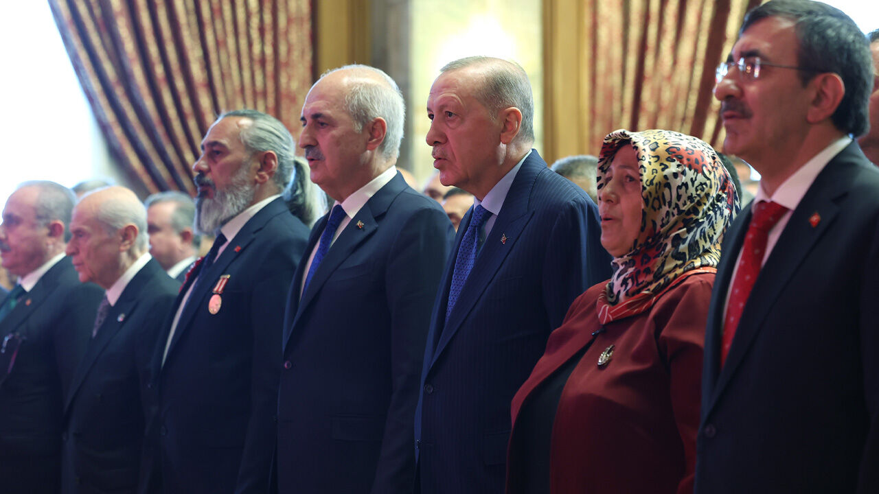Cumhurbaşkanı Erdoğan'dan 15 Temmuz mesajı: Çukura atılan vatansız FETÖ'nün tuzağını milletimiz bozdu - 2. Resim