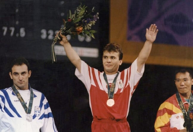 Naim Süleymanoğlu neden öldü, kaç rekor kırdı? Cep Herkülü Naim Süleymanoğlu’nun hayatı ve kariyeri - 4. Resim