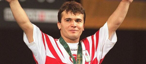 Naim Süleymanoğlu neden öldü, kaç rekor kırdı? Cep Herkülü Naim Süleymanoğlu’nun hayatı ve kariyeri - 3. Resim