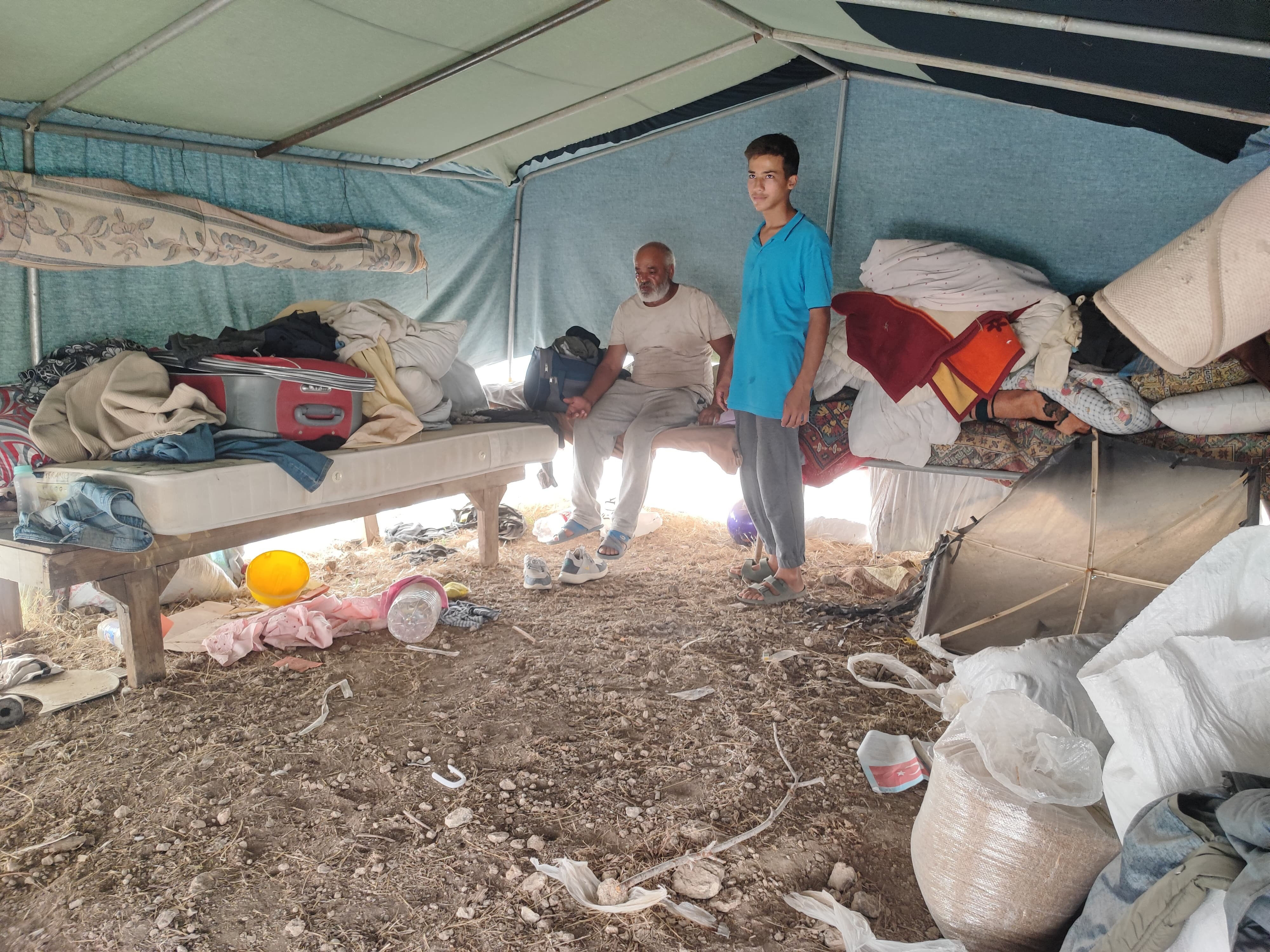 Adanalı Bayram, oğluyla ormana taşındı... &Ouml;nce eşi sonra ev sahibi... - 1. Resim