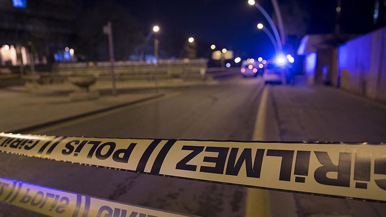 Diyarbakır'da silahlı kavga: 2 kişi hayatını kaybetti Diyarbakır'da silahlı kavga: 2 kişi hayatını kaybetti