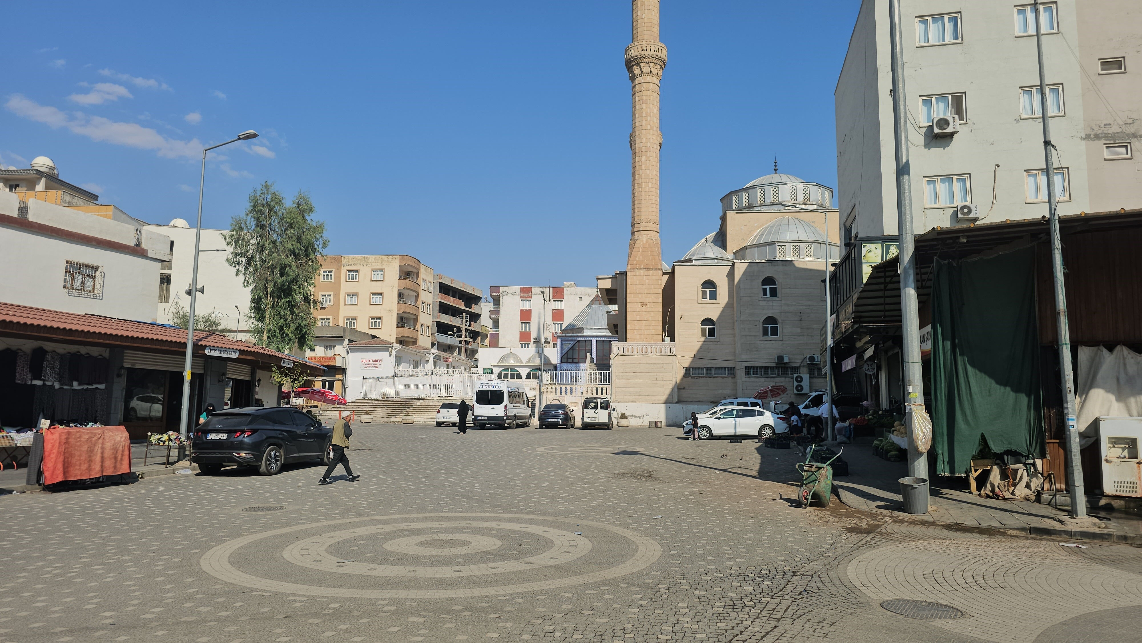 Termometre 47 dereceyi gördü, vatandaş isyan etti: Devlet klima yardımı yapsın! - 1. Resim