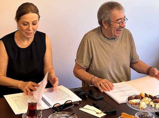 Eski eşler yıllar sonra bir arada! Fotoğraflar paylaşıldı: Aynı sahneyi paylaşacaklar Eski eşler yıllar sonra bir arada! Fotoğraflar paylaşıldı: Aynı sahneyi paylaşacaklar - 2. Resim