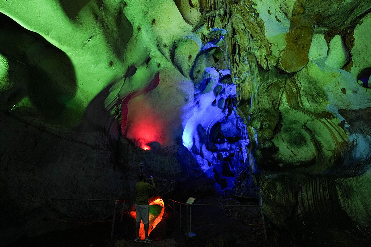 Girenleri uzayda hissettiriyor, tatilcilerin uğrak noktası... 'Yalan Dünya Mağarası' görenleri hayran bırakıyor - 4. Resim