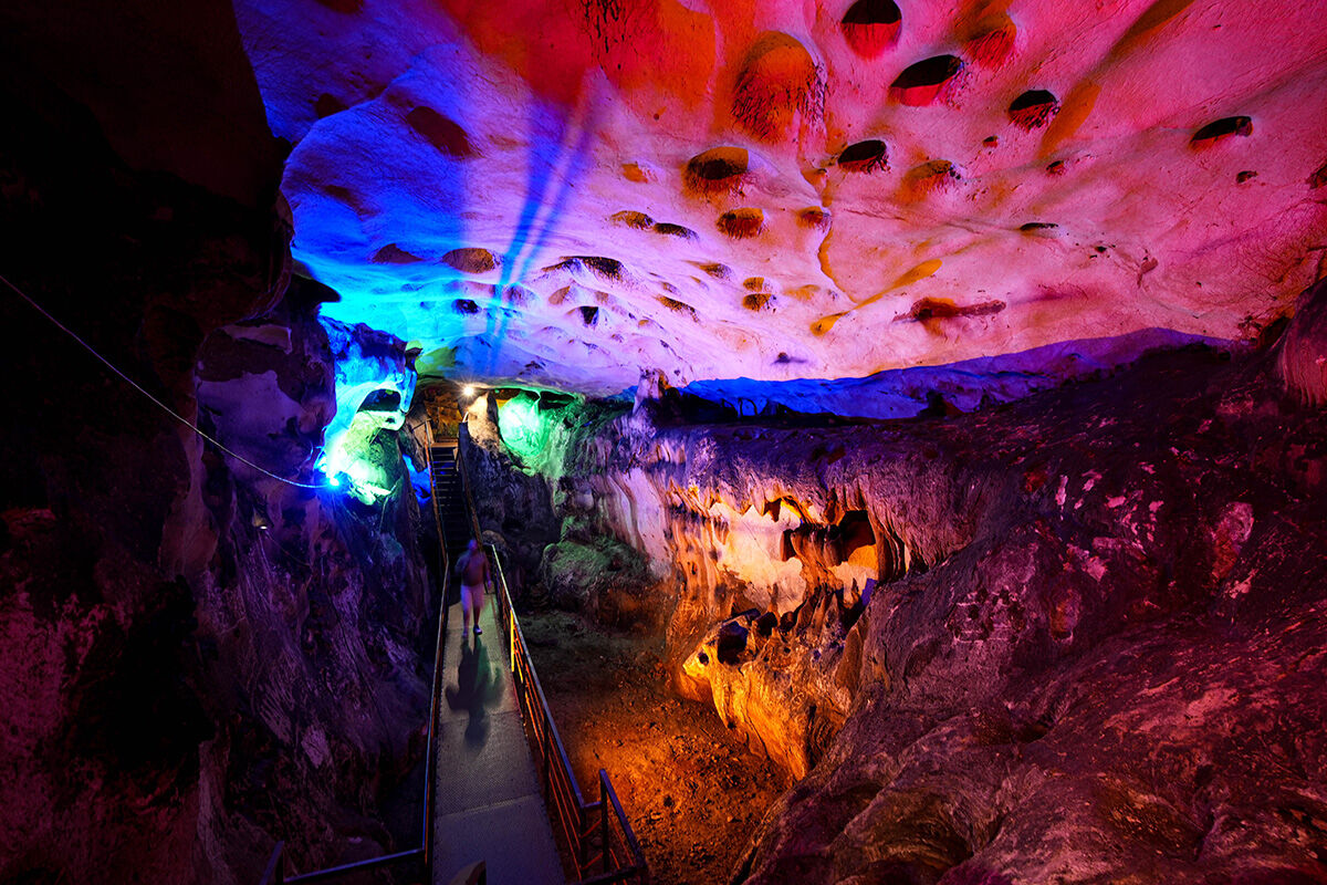 Girenleri uzayda hissettiriyor, tatilcilerin uğrak noktası... 'Yalan Dünya Mağarası' görenleri hayran bırakıyor - 9. Resim