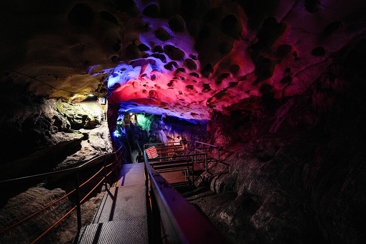 Girenleri uzayda hissettiriyor, tatilcilerin uğrak noktası... 'Yalan Dünya Mağarası' görenleri hayran bırakıyor - 10. Resim