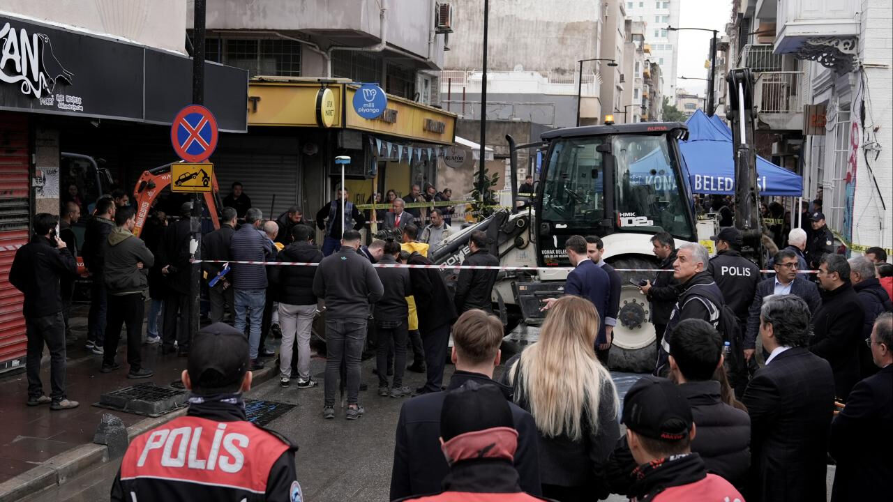 İzmir'deki elektrik faciasında ara karar! 2 kişi akıma kapılarak can vermişti - 2. Resim