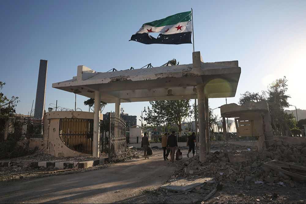 Şam vuruldu, hedef Şara! İsrail, Dürzileri savunma bahanesiyle savaşı genişletiyor - 1. Resim