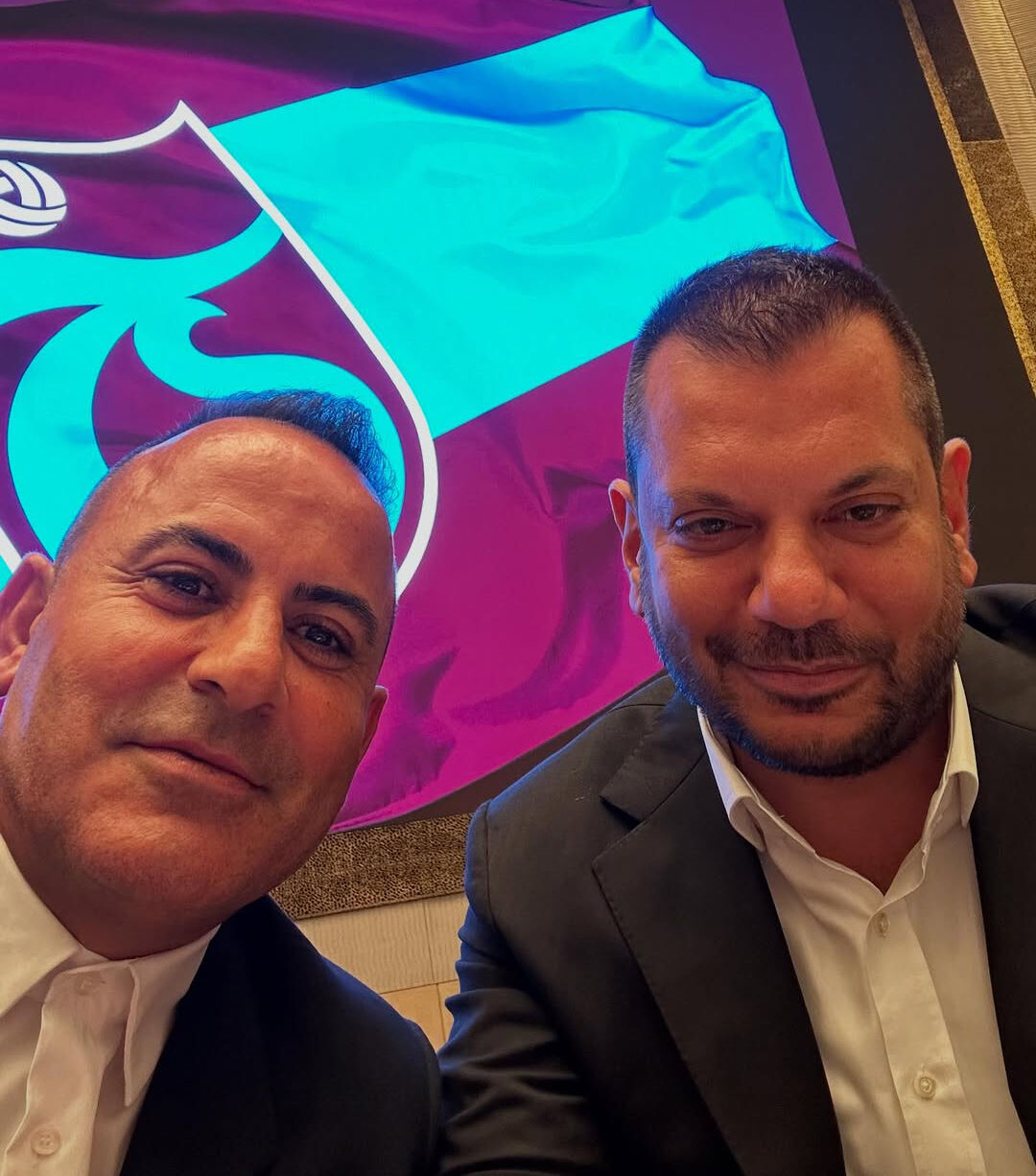 Trabzonspor yöneticisi Nevzat Kaya sokak ortasında gasp edildi! Servet değerindeki saati çalındı Trabzonspor yöneticisi Nevzat Kaya sokak ortasında gasp edildi! Servet değerindeki saati çalındı - 2. Resim