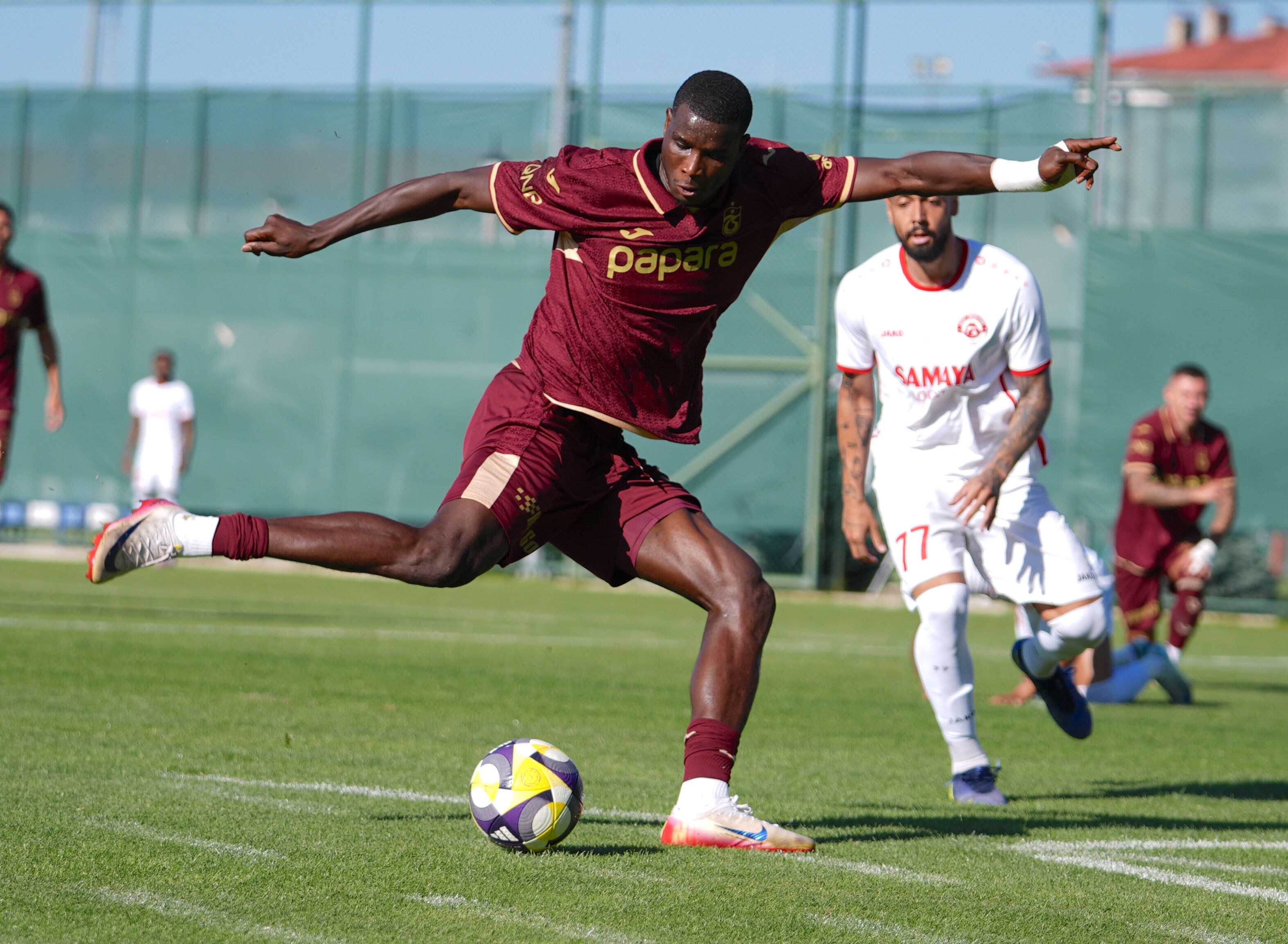 Trabzonspor'da Onuachu şoku! Hazırlık maçında sakatlandı - 1. Resim