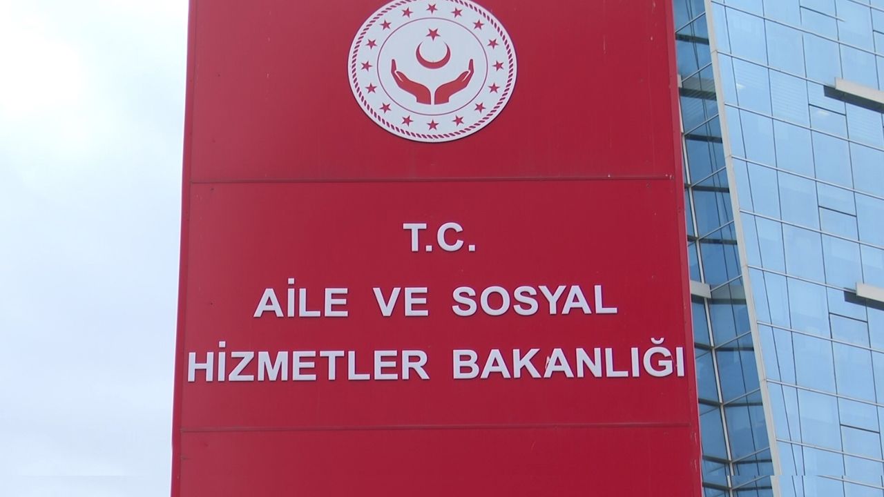 Diyarbakır'da kan donduran olay! Çocuklara hayvan dışkısı yedirildi, bakanlık harekete geçti Diyarbakır'da kan donduran olay! Çocuklara hayvan dışkısı yedirildi, bakanlık harekete geçti