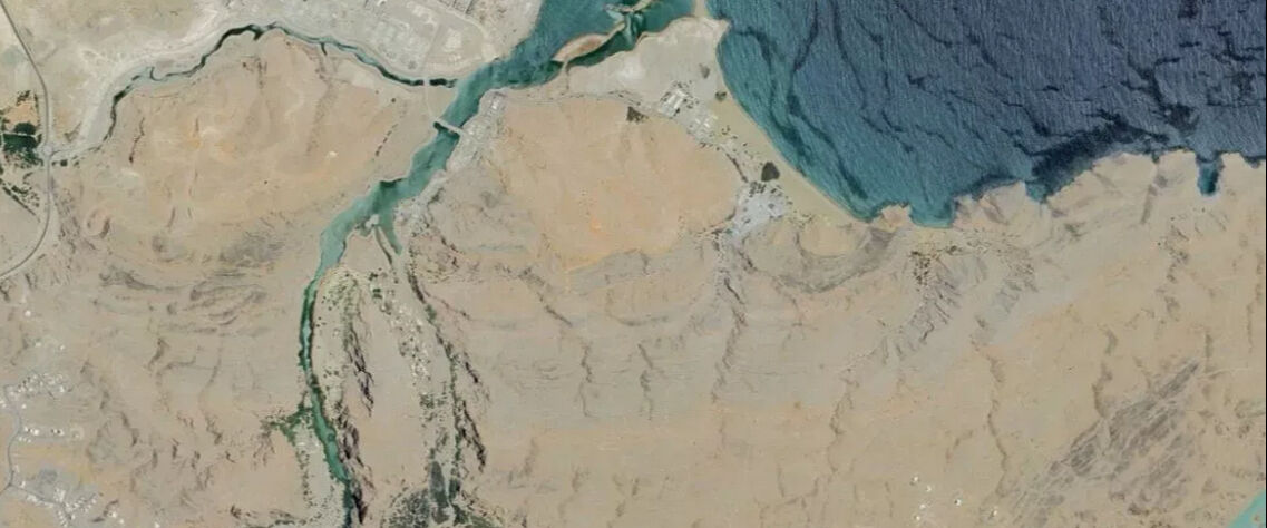 “Gizli Trump Şehri” Uyduyla ortaya çıktı! Umman Sahiline saray mı diktiriyor? - 1. Resim