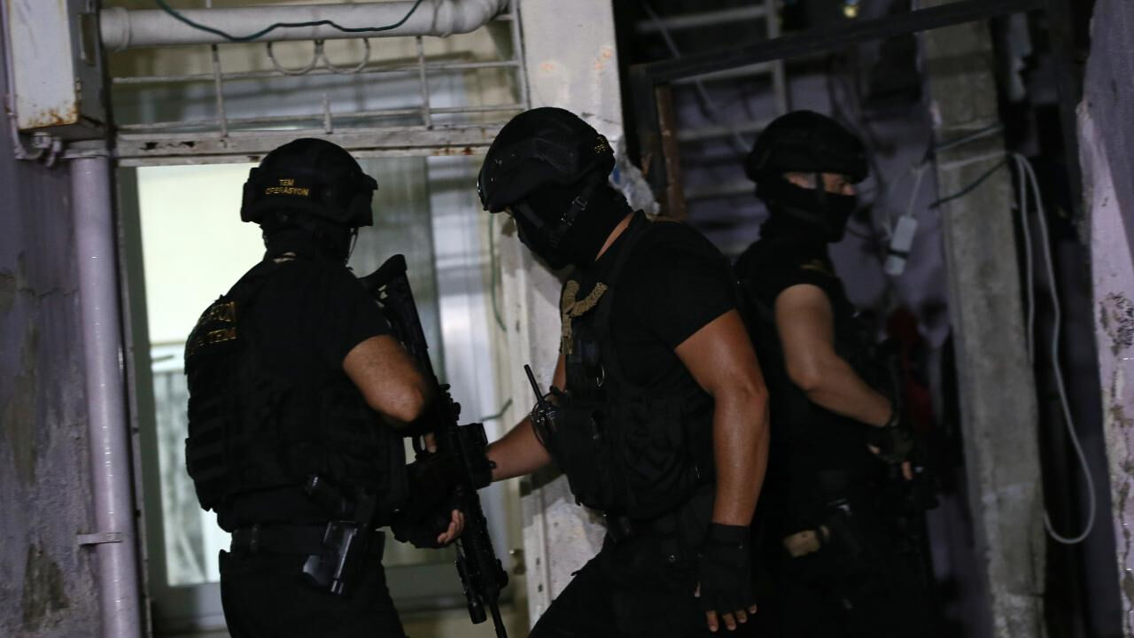 Marmara Bölgesi'nin en büyük operasyonu! Binlerce emniyet mensubu görev aldı, 327 kişi tutuklandı - 1. Resim