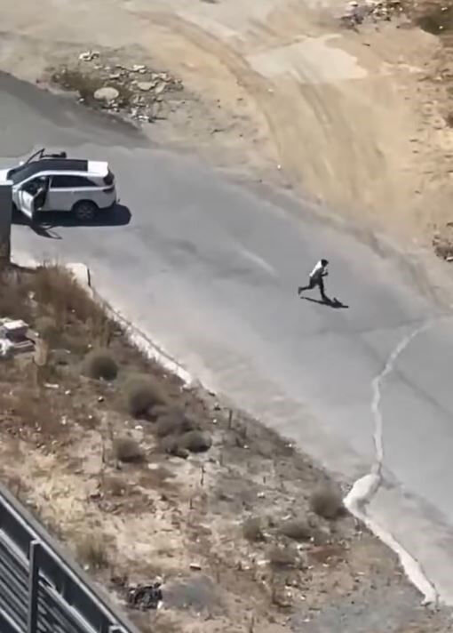 Nefes kesen kovalamaca... 20 suç kaydı olan firari hırsız böyle yakalandı - 1. Resim