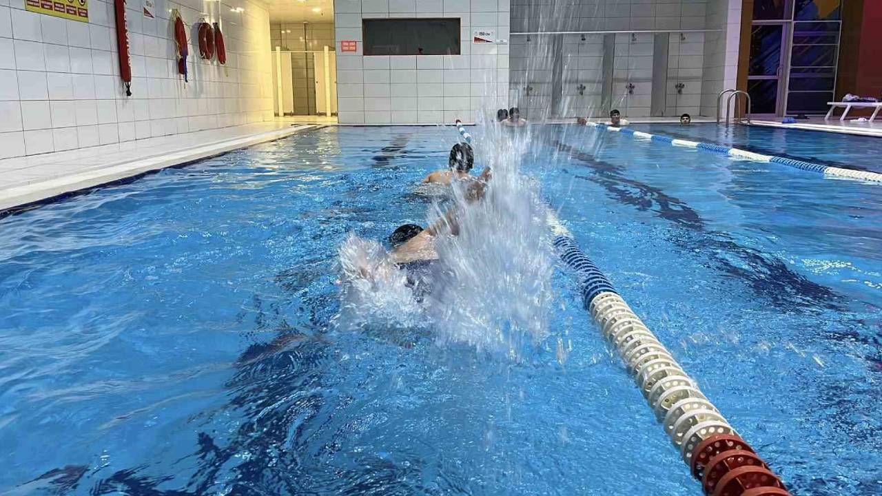 Yazın serinleyeyim derken hastanelik olmayın! Uzman isimden havuz uyarısı