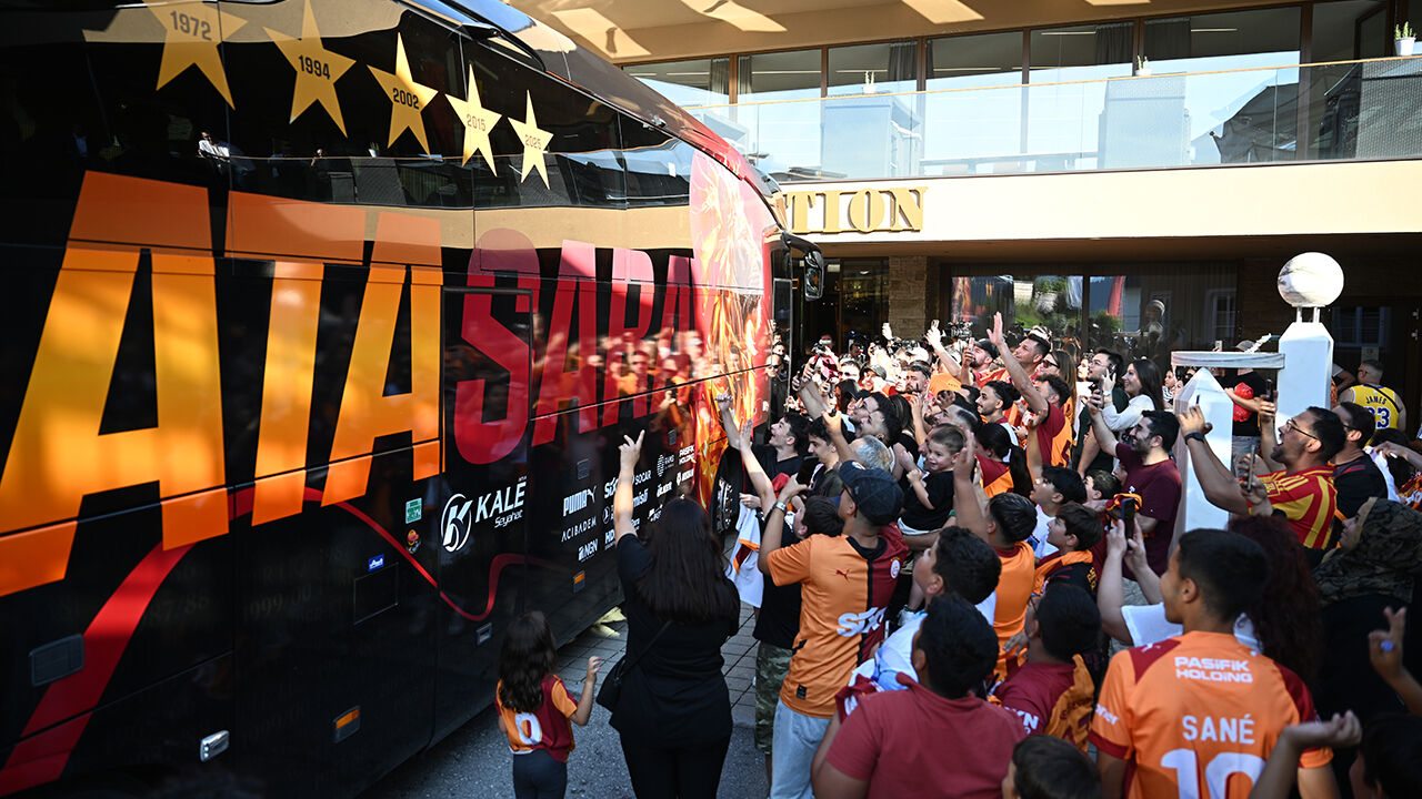Galatasaray, Avusturya kampı için yola çıktı! Galatasaray, Avusturya kampı için yola çıktı! - 4. Resim