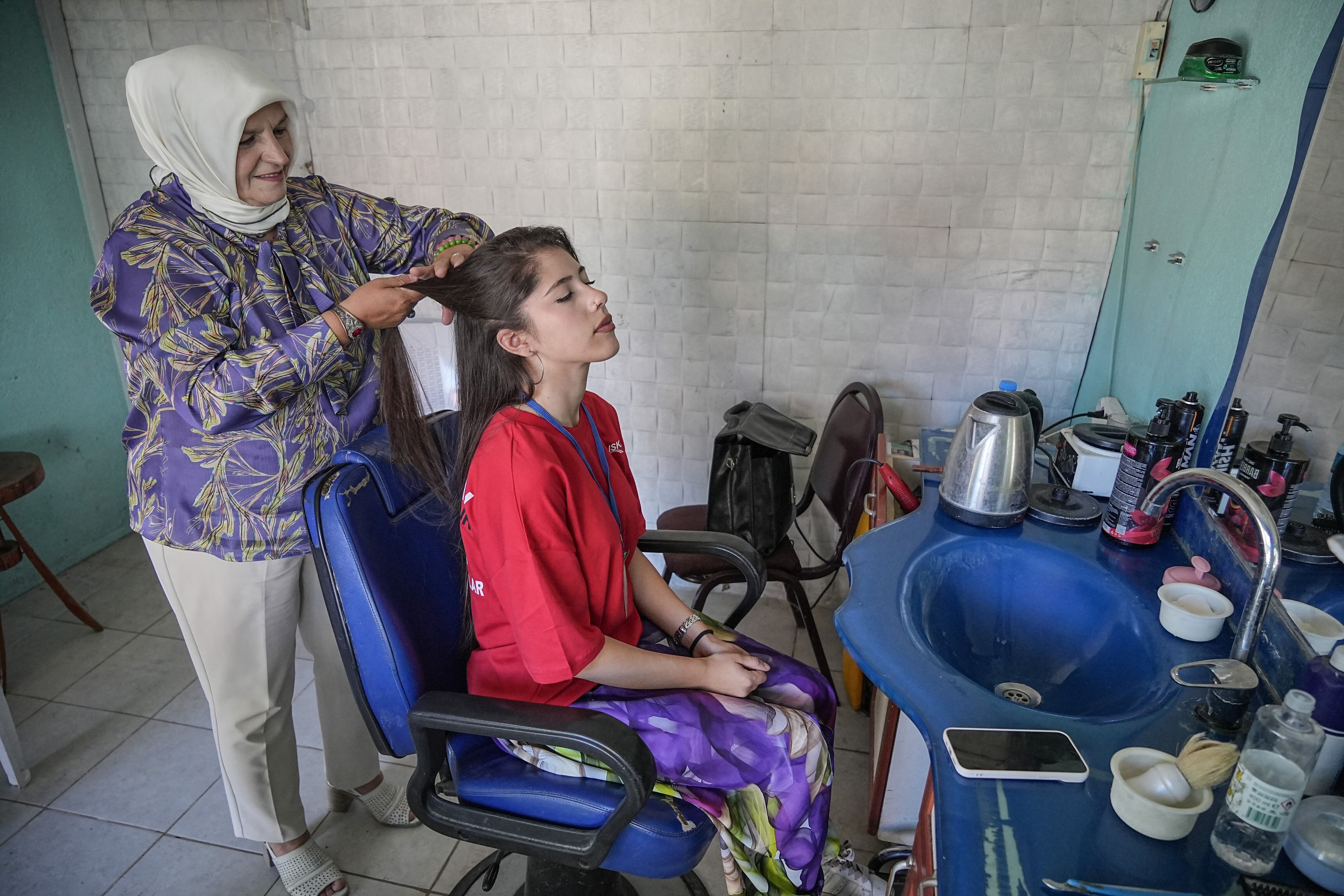 Camiden anons yapıldı, jandarma barikat kurdu... Kadınlar yönetimi devralınca köye erkeklerin girmesi yasaklandı - 2. Resim