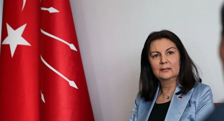 CHP'de 3 dönem vekillik yapmıştı: Lale Karabıyık hayatını kaybetti CHP'de 3 dönem vekillik yapmıştı: Lale Karabıyık hayatını kaybetti - 2. Resim