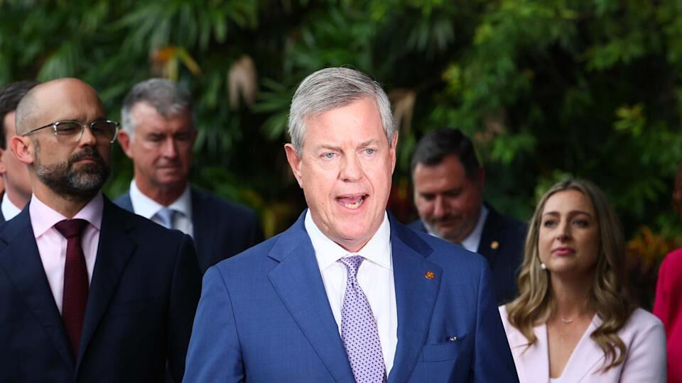 Gizemli virüs ülkeyi esir aldı! Avustralya'da alarm zilleri çalıyor Queensland Sağlık Bakanı Tim Nicholls