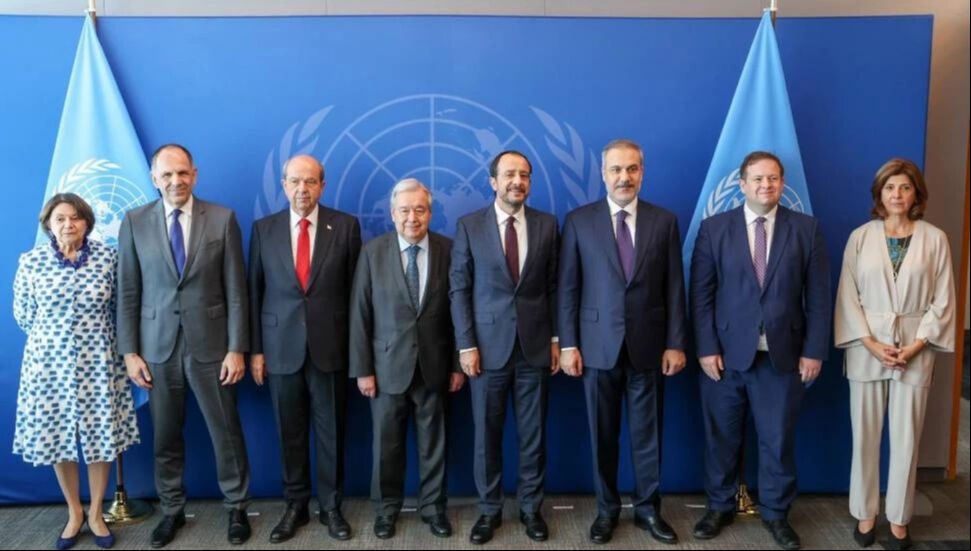 Kıbrıs Barış Harekatı'nın 51. yıl dönümünde Macron yine Rum ağzıyla konuştu: KKTC'den tokat gibi cevap gecikmedi - 1. Resim