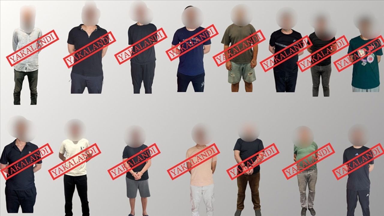 Kırmızı bültenle aranıyorlardı! Bakan Yerlikaya duyurdu, hepsi birden Türkiye'ye getirildi - Gündem