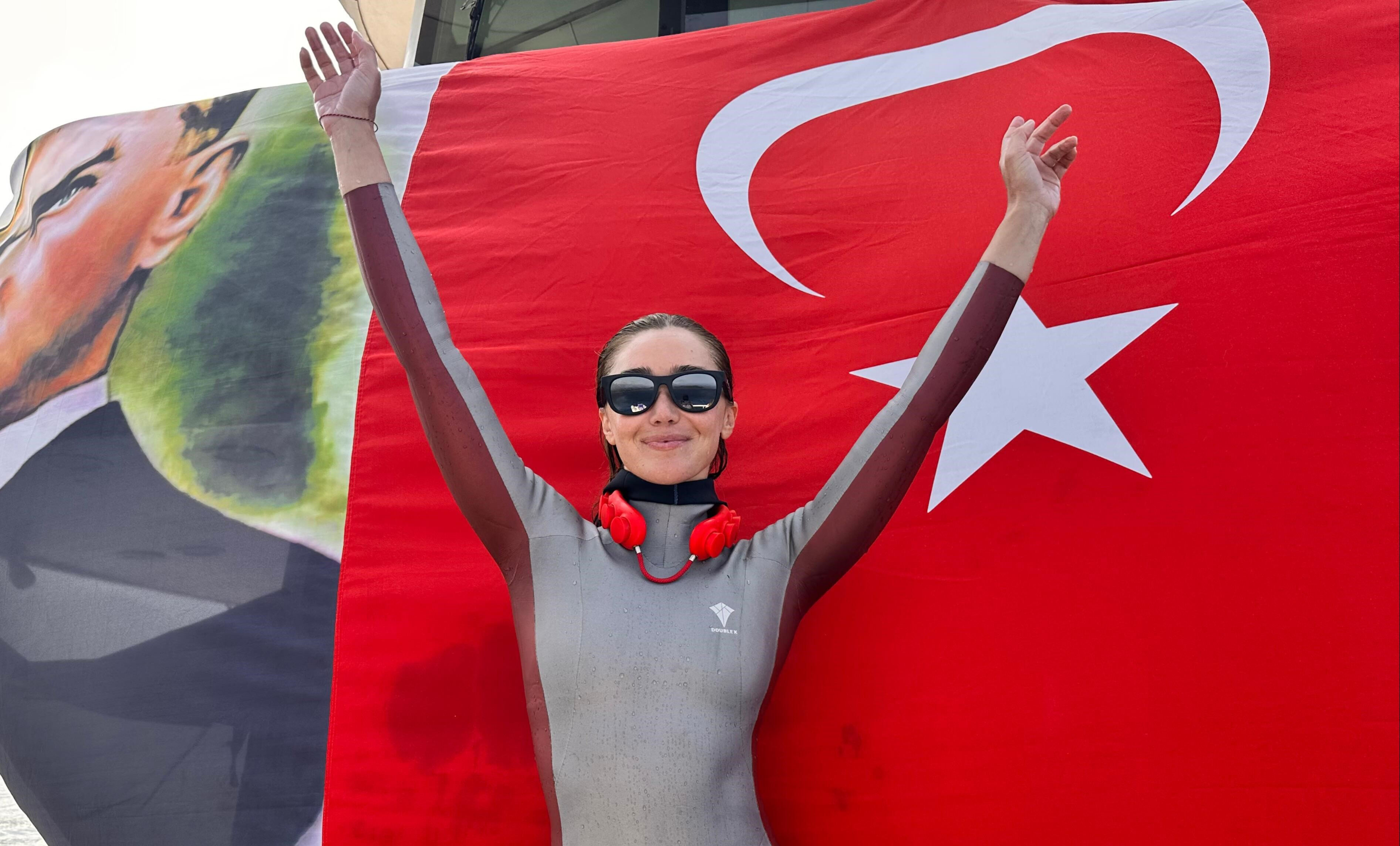 Şahika Ercümen'den 4 kategoride 4 altın! Şampiyonaya damga vurdu Şahika Ercümen'den 4 kategoride 4 altın! Şampiyonaya damga vurdu - 1. Resim