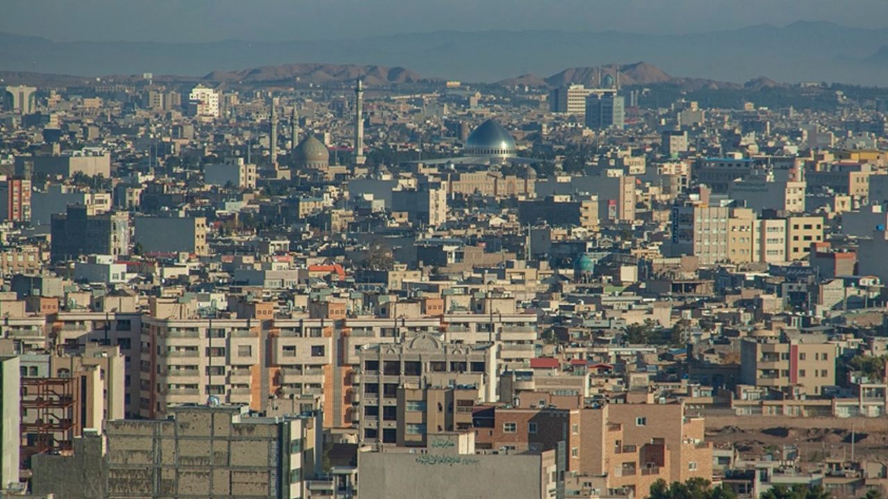 Tahran’da enerji alarmı! Kamu kurumları tatil edildi