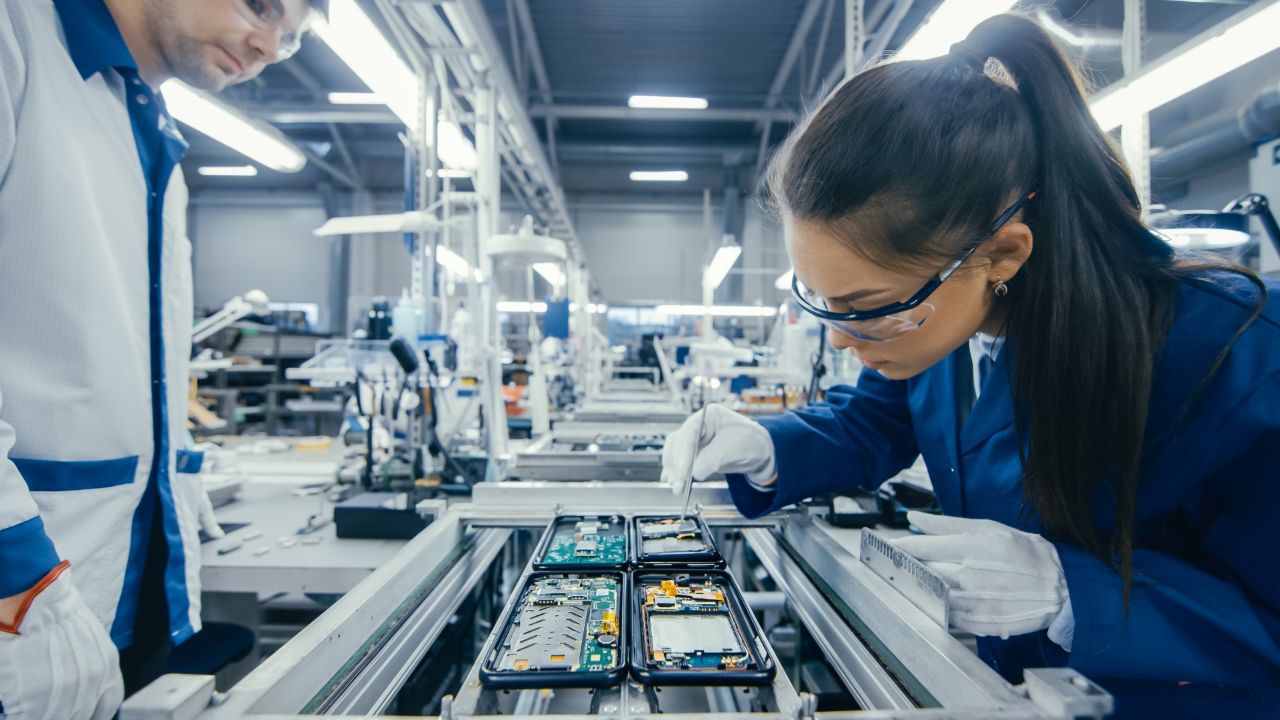Üç bin kişiye yeni istihdam! Kritik teknolojilere 1,7 milyar liralık dev destek