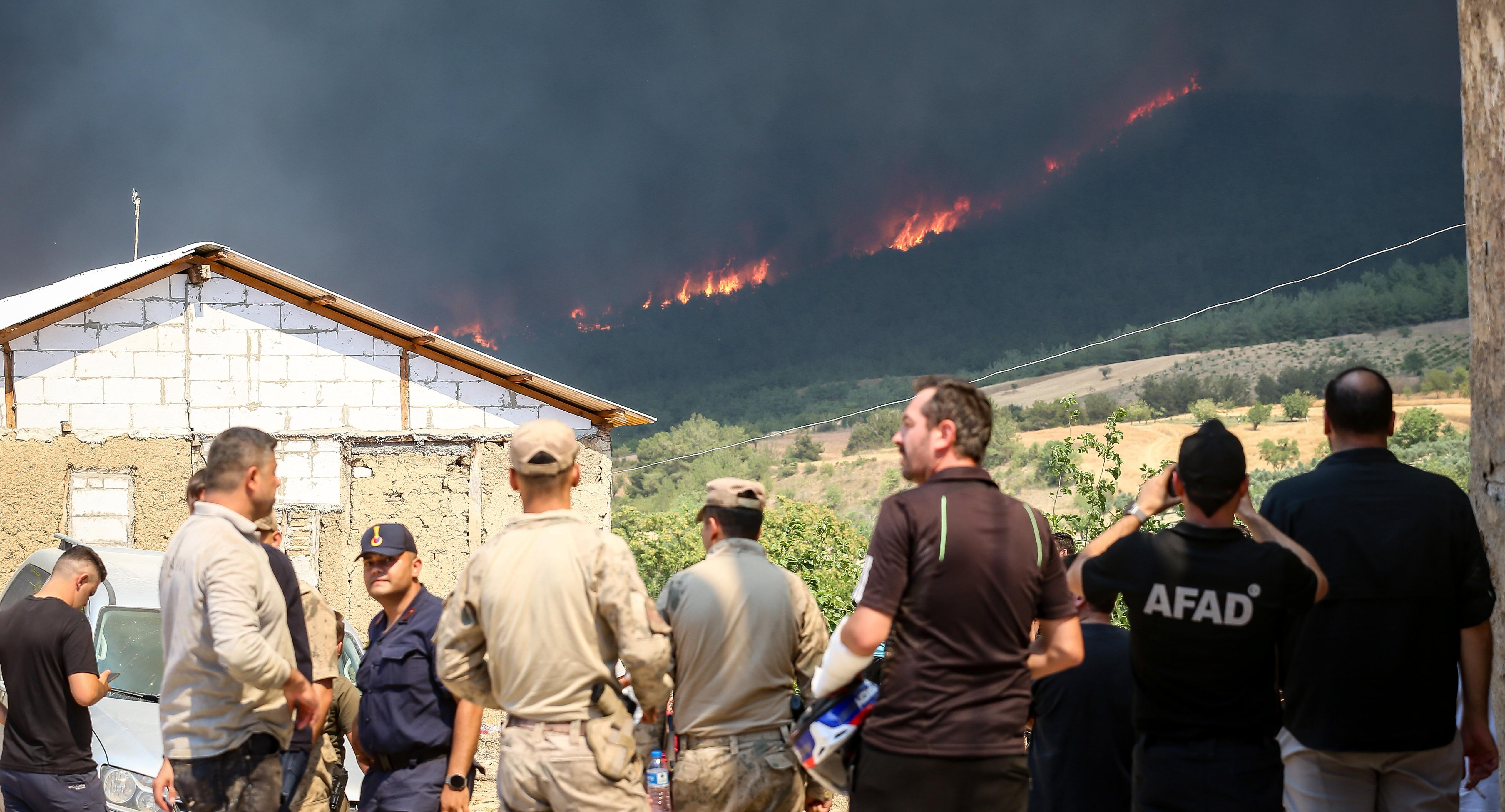 Bilecik'teki orman yangını 2 gündür söndürülemiyor! Alevler komşu kente sıçradı - 2. Resim