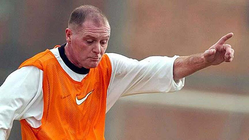 Bir döneme damga vurmuştu! Evinde baygın halde bulunan İngiliz yıldızın sağlık durumu - 1. Resim