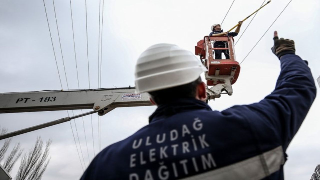 Bursa elektrik kesintisi 21-26 Temmuz: UEDAŞ Osmangazi, Yıldırım, Nilüfer, İnegöl, Gemlik ve 10 ilçede planlı kesintiyi duyurdu Bursa elektrik kesintisi 21-26 Temmuz: UEDAŞ Osmangazi, Yıldırım, Nilüfer, İnegöl, Gemlik ve 10 ilçede planlı kesintiyi duyurdu