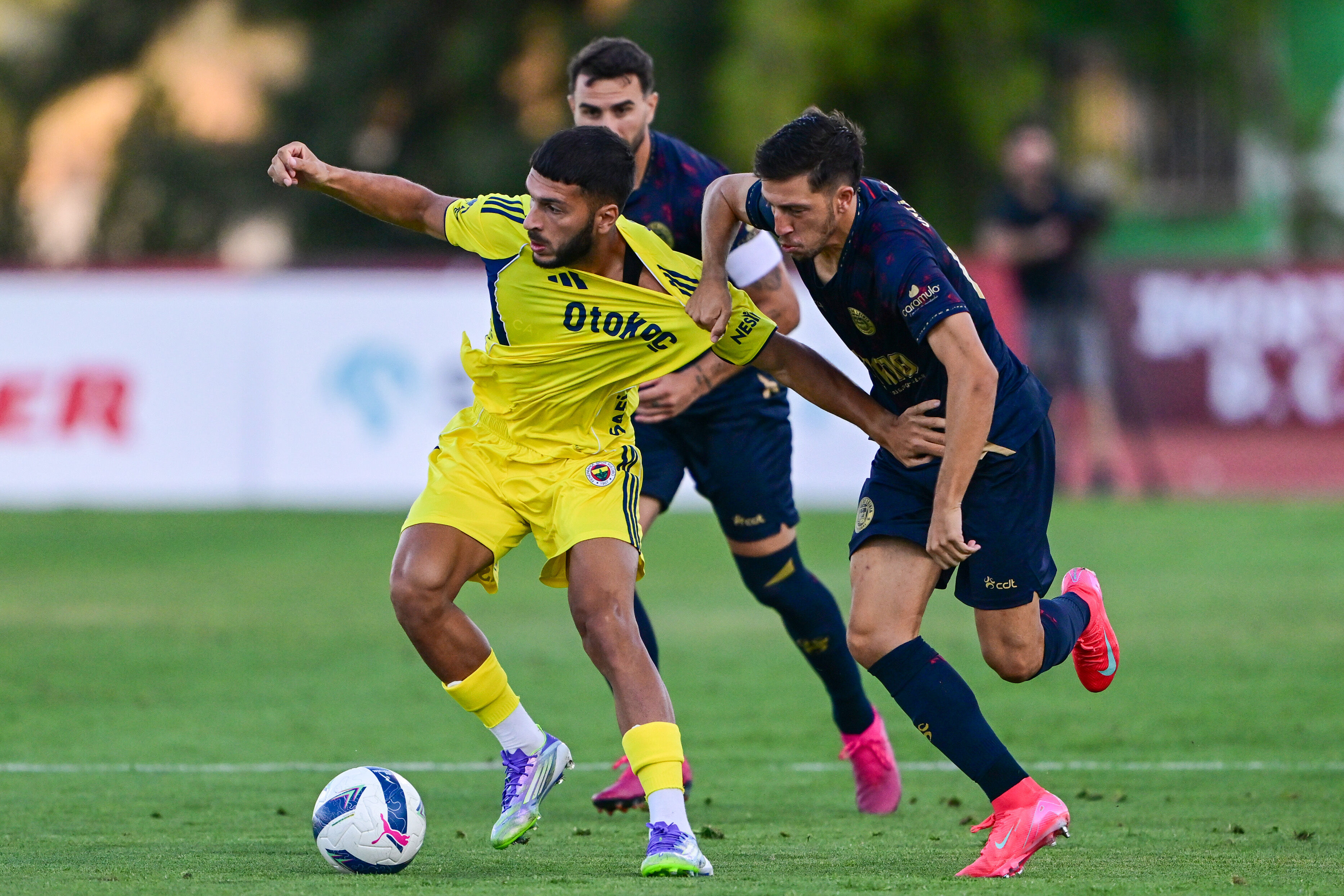 Fenerbahçe, Leiria engelini rahat geçti! Kanarya ikide iki yaptı - 1. Resim