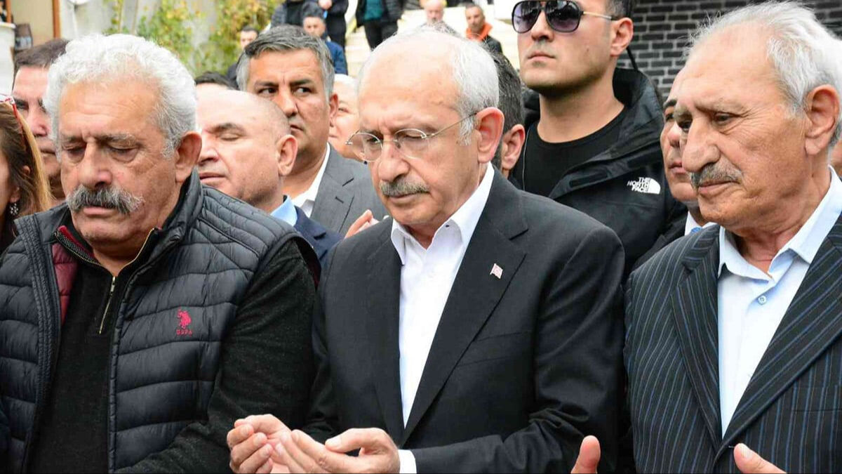 Adil Kılıçdaroğlu kimdir, neden öldü, hastalığı neydi? Kemal Kılıçdaroğlu'nun kardeş acısı: Adil Kılıçdaroğlu kimdir, neden öldü, hastalığı neydi? - 2. Resim
