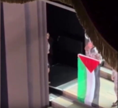 Sosyal medya bunu konuşuyor! Filistin bayraklı protesto gündeme bomba gibi düştü! ''Muazzam görüntüler...'' - 2. Resim