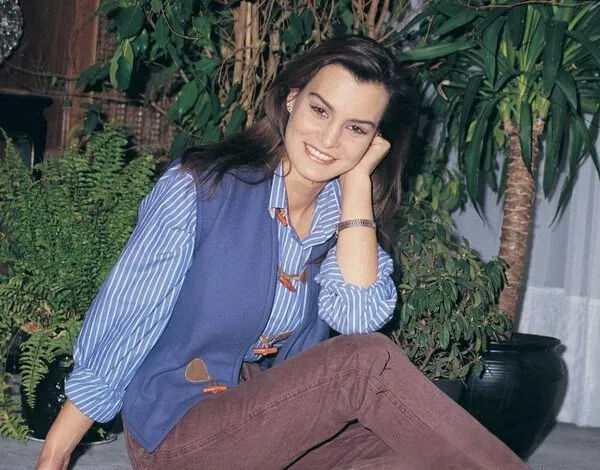 Ünlü oyuncu Sibel Turnagöl oto sanayide restoran açtı! Yeni hali görenleri şaşırttı Ünlü oyuncu Sibel Turnagöl oto sanayide restoran açtı! Yeni hali görenleri şaşırttı - 2. Resim