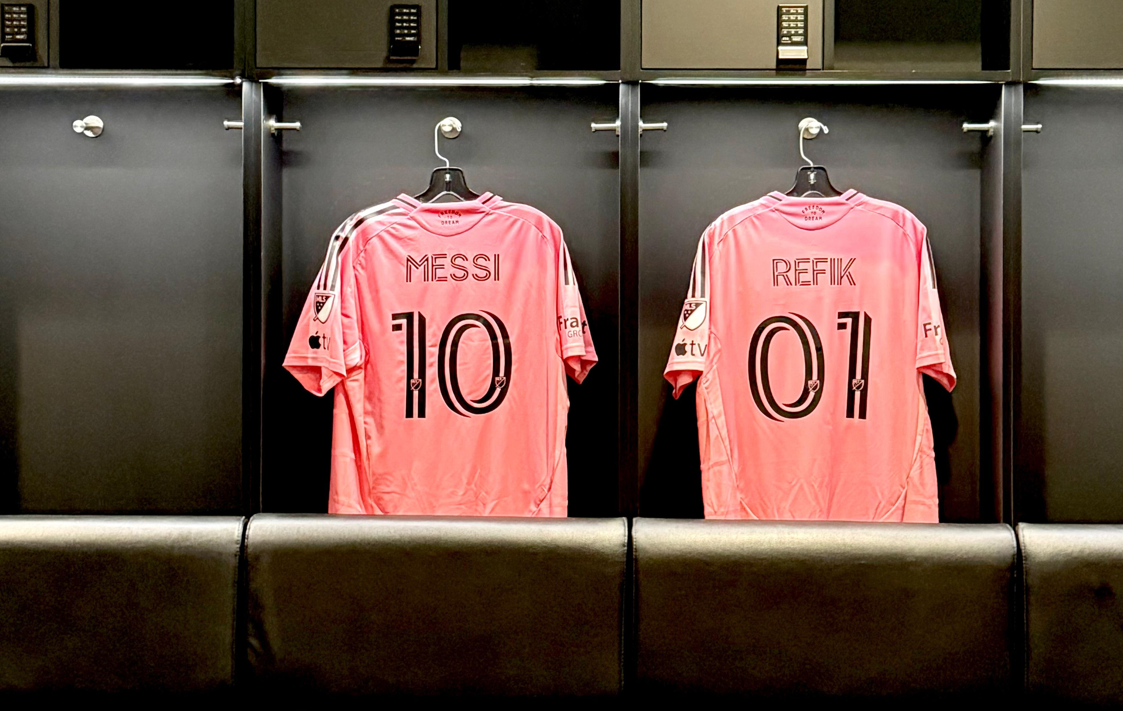 2 milyon dolarlık gol! Ünlü ressam Messi'nin unutulmaz golünü sanat eserine dönüştürdü 2 milyon dolarlık gol! Ünlü ressam Messi'nin unutulmaz golünü sanat eserine dönüştürdü - 1. Resim