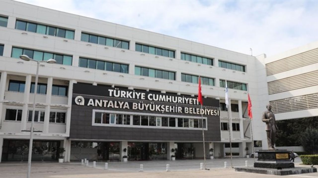 Antalya Büyükşehir Belediyesi'nde rüşvet soruşturması büyüyor: 3 kişiye daha gözaltı Antalya Büyükşehir Belediyesi'nde rüşvet soruşturması büyüyor: 3 kişiye daha gözaltı