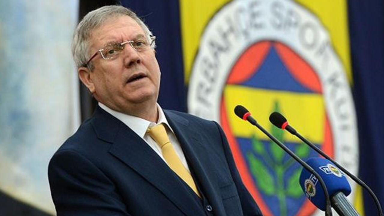 Aziz Yıldırım'dan uyarı: "Fenerbahçe'yi çok kötü günler bekliyor" Aziz Yıldırım'dan uyarı: "Fenerbahçe'yi çok kötü günler bekliyor"