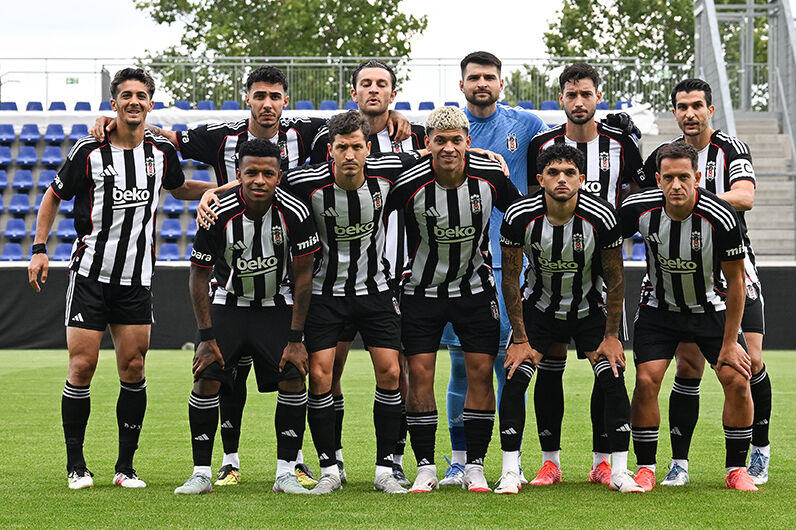 Beşiktaş'ın Avrupa Ligi kadrosu belli oldu! 4 futbolcu listede yok Beşiktaş'ın Avrupa Ligi kadrosu belli oldu! 4 futbolcu listede yok - 1. Resim