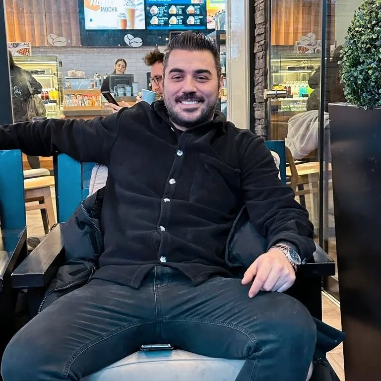 ‘Gözlerinin Yeşilini Özledim’ şarkısıyla tanınmıştı! Gökhan Kozaba yıllar sonra ortaya çıktı, görenler inanamadı: "Bu o olamaz" ‘Gözlerinin Yeşilini Özledim’ şarkısıyla tanınmıştı! Gökhan Kozaba yıllar sonra ortaya çıktı, görenler inanamadı: "Bu o olamaz" - 4. Resim