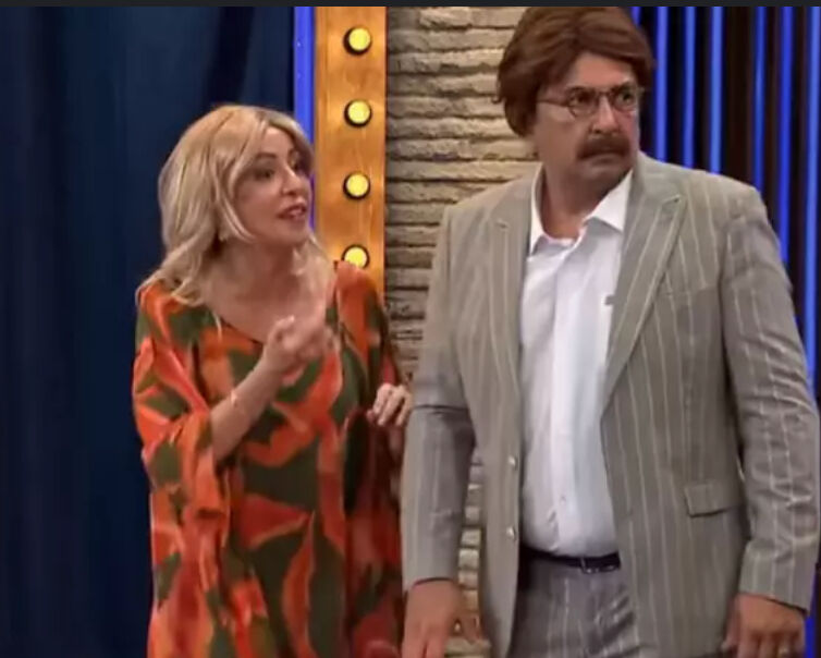 Hasibe Eren Güldür Güldür Show'dan neden ayrıldı? Hasibe Eren Güldür Güldür Show'dan neden ayrıldı? - 3. Resim