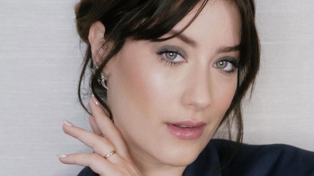 Hazal Kaya’nın yaz imajı! Sarışın oldu, ilk yorum Melisa Döngel’den geldi Hazal Kaya’nın yaz imajı! Sarışın oldu, ilk yorum Melisa Döngel’den geldi