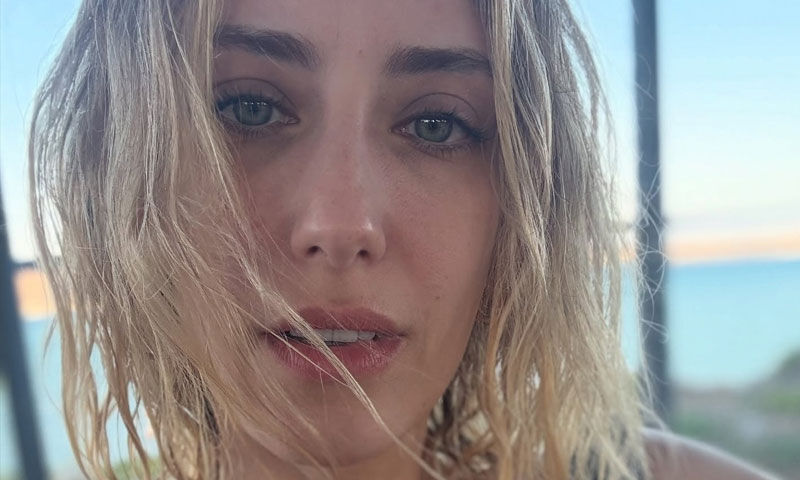 Hazal Kaya’nın yaz imajı! Sarışın oldu, ilk yorum Melisa Döngel’den geldi Hazal Kaya’nın yaz imajı! Sarışın oldu, ilk yorum Melisa Döngel’den geldi - 2. Resim