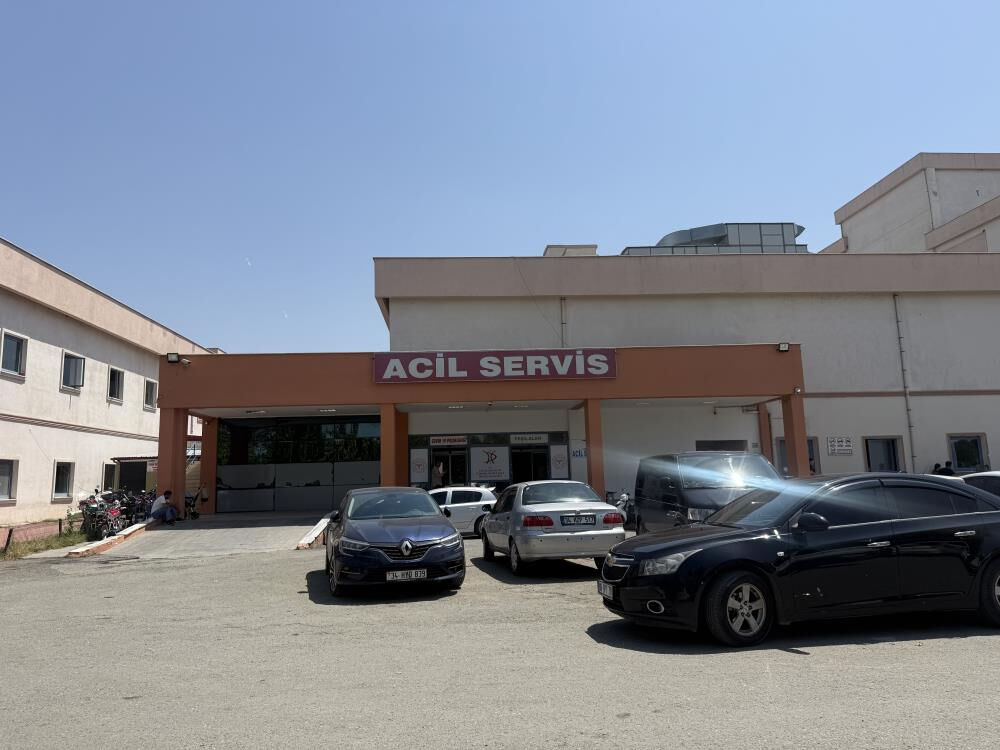 Iğdır’da yaş pasta zehir oldu! 79 kişi hastaneye koştu Iğdır’da yaş pasta zehir oldu! 79 kişi hastaneye koştu - 1. Resim