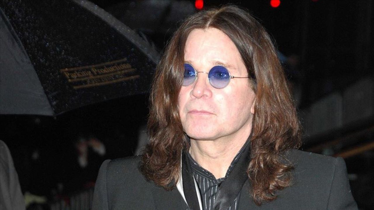 Ozzy Osbourne neden öldü, kaç yaşındaydı? Hastalığı merak ediliyor Ozzy Osbourne neden öldü, kaç yaşındaydı? Hastalığı merak ediliyor