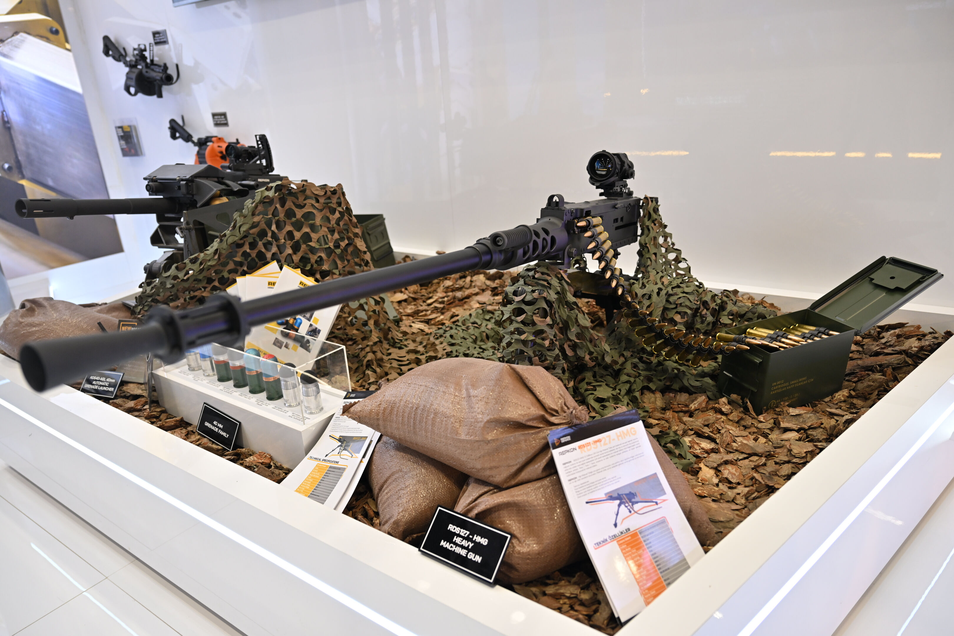 TSK'nın yeni 'ağır makineli' tüfeği! İlk kez vitrine çıktı TSK'nın yeni 'ağır makineli' tüfeği! İlk kez vitrine çıktı - 2. Resim
