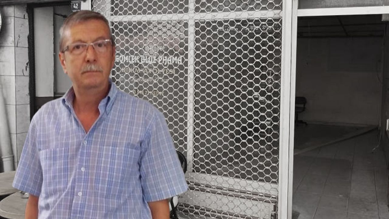 Vefatından sonra 50 yıllık dükkan boşaltıldı! Camda sadece adı kaldı Vefatından sonra 50 yıllık dükkan boşaltıldı! Camda sadece adı kaldı