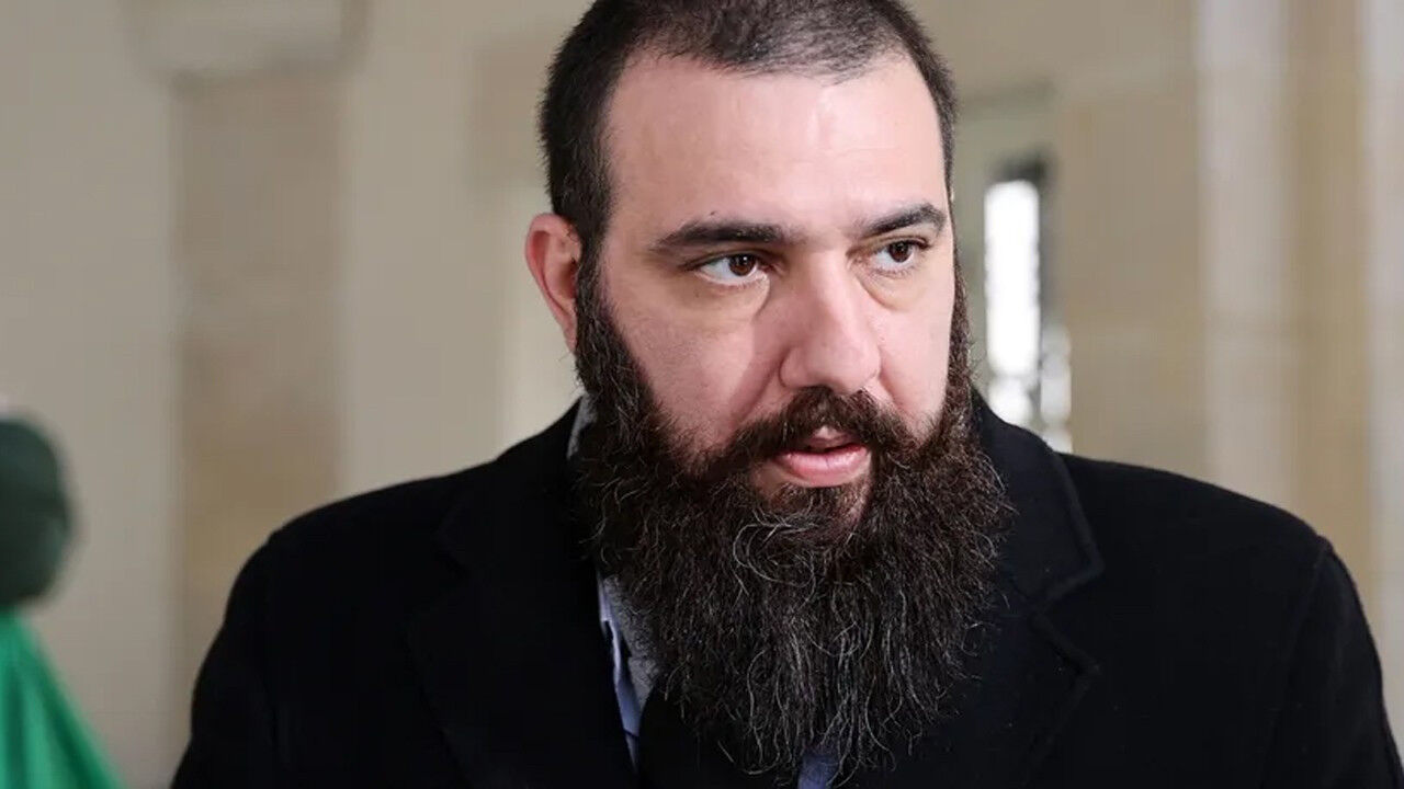Abdülhamid Kayıhan Osmanoğlu kimdir, babası kim, nerede yaşıyor? Padişah torunu Kayıhan Osmanoğlu'nun hayatı Abdülhamid Kayıhan Osmanoğlu kimdir, babası kim, nerede yaşıyor? Padişah torunu Kayıhan Osmanoğlu'nun hayatı - 1. Resim